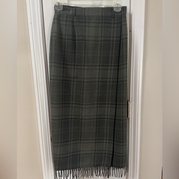 Dresses & Skirts - Lauren Ralph Lauren wool green plaid fringe midi wrap skirt (mix20)